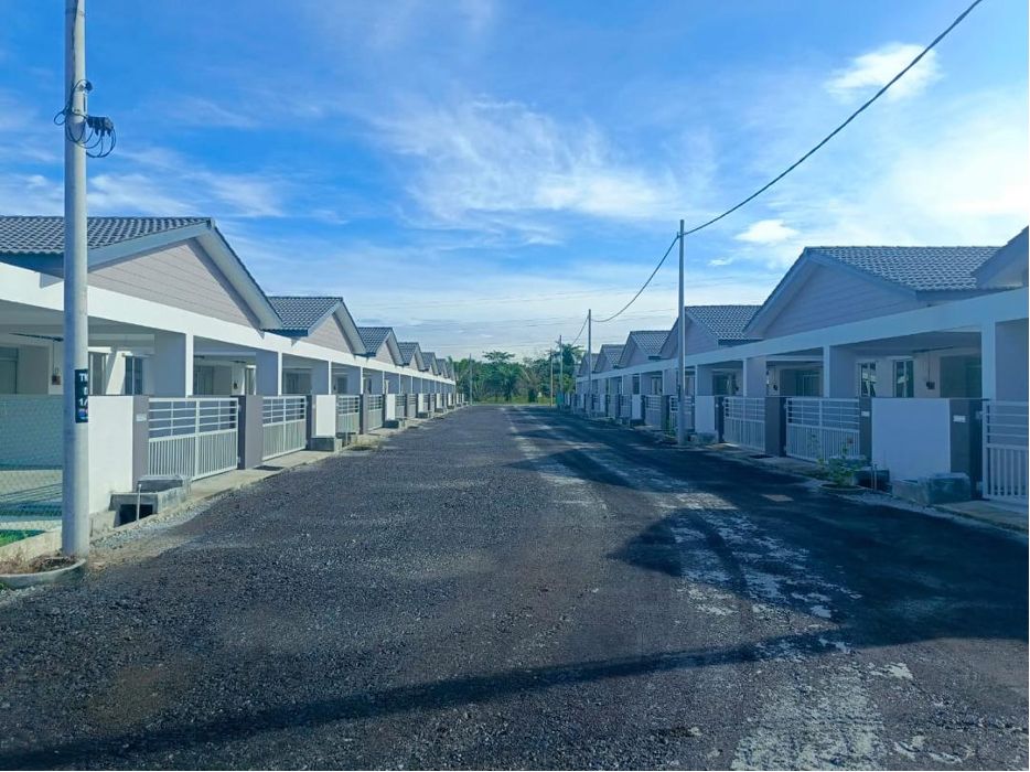 Pemandangan projek Taman KPMP Damai